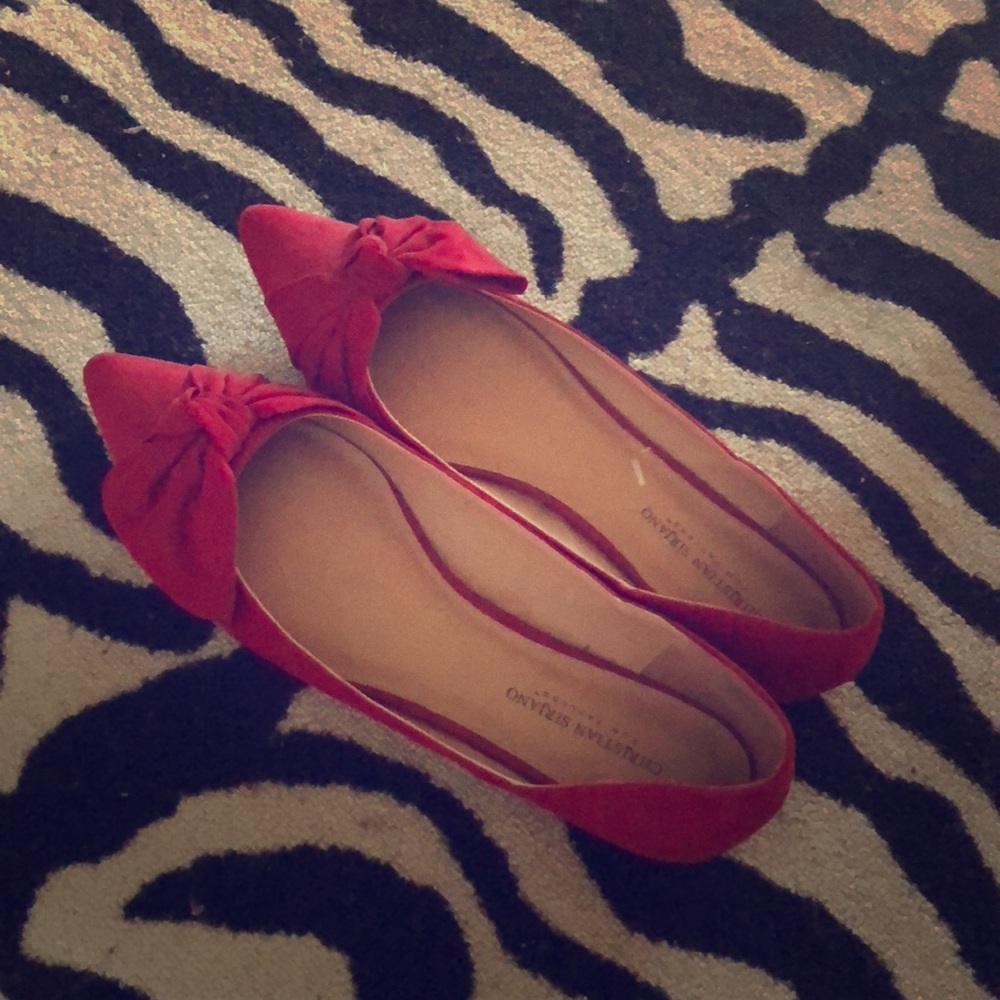 Red, pointy toed flats